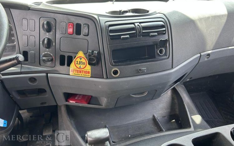 MERCEDES ATEGO 1524 CAISSE HAYON VERT CA-345-MK
