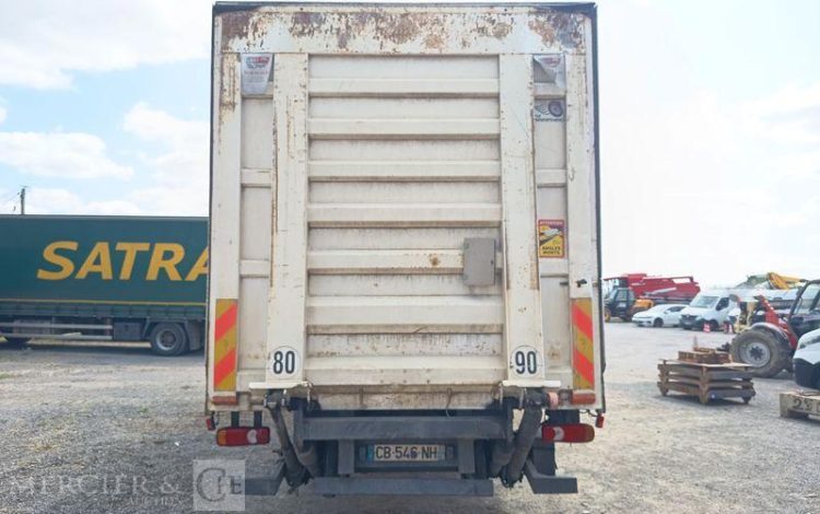 IVECO EUROCARGO AVEC HAYON BLANC CB-546-NH
