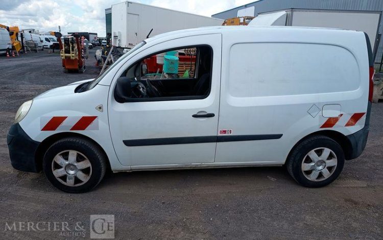 RENAULT KANGOO II EXPRESS 1.5 DCI 90 CH EXTRA – DIESEL – 159496 KMS – ANNEE 2012 BLANC CF-187-LR
