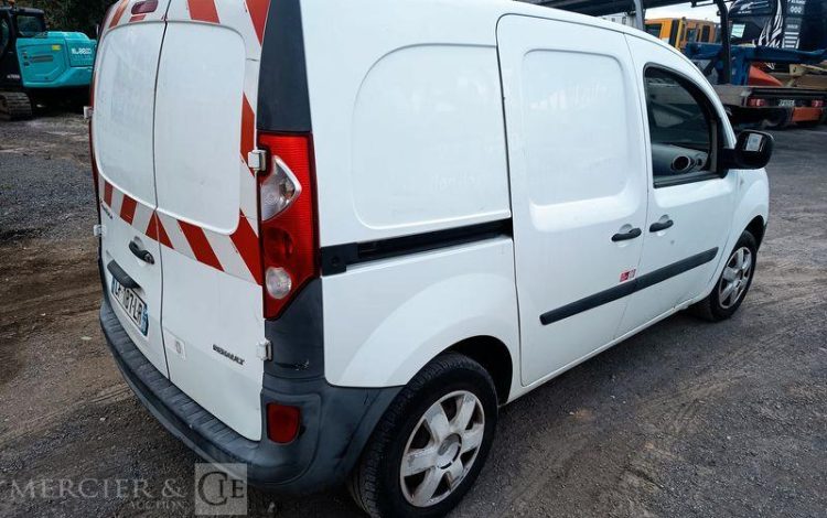 RENAULT KANGOO II EXPRESS 1.5 DCI 90 CH EXTRA – DIESEL – 159496 KMS – ANNEE 2012 BLANC CF-187-LR