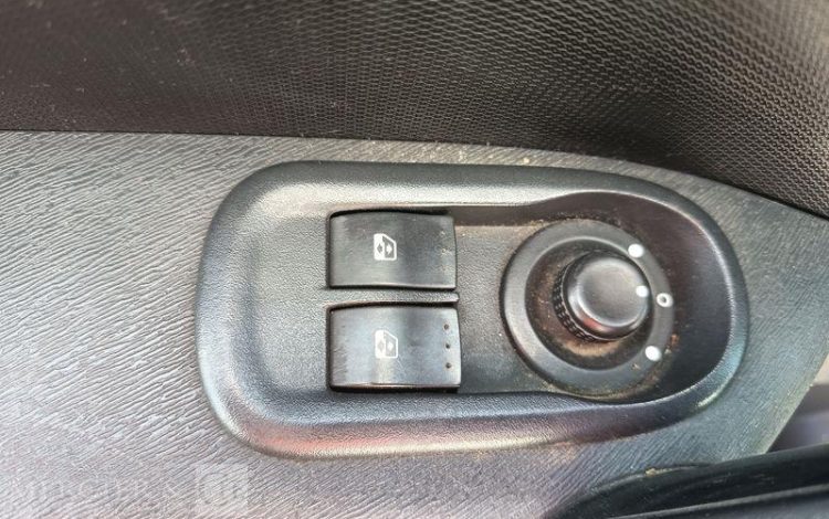 RENAULT KANGOO II EXPRESS 1.5 DCI 90 CH EXTRA – DIESEL – 159496 KMS – ANNEE 2012 BLANC CF-187-LR