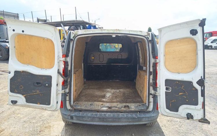 RENAULT KANGOO II EXPRESS 1.5 DCI 90 CH EXTRA – DIESEL – 159496 KMS – ANNEE 2012 BLANC CF-187-LR