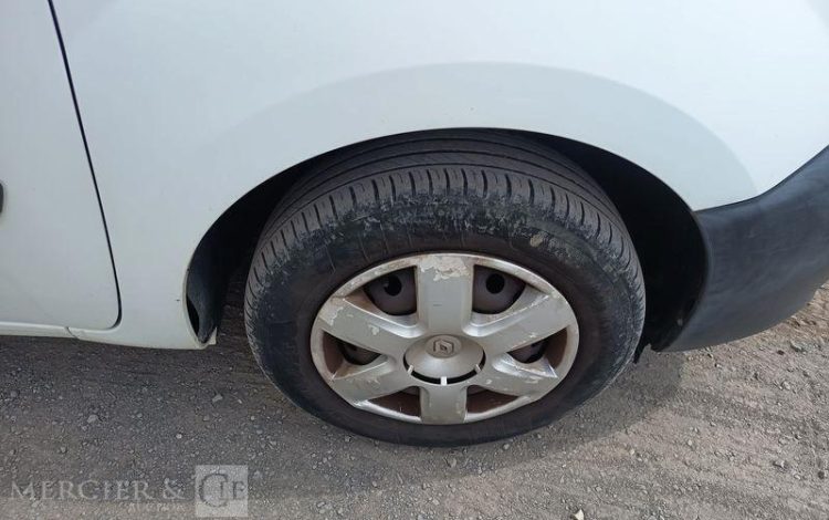 RENAULT KANGOO II EXPRESS 1.5 DCI 90 CH EXTRA – DIESEL – 159496 KMS – ANNEE 2012 BLANC CF-187-LR