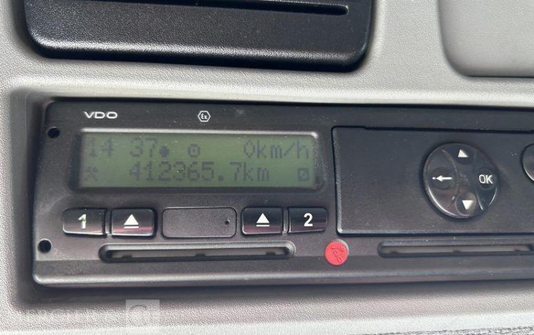 MERCEDES ATEGO 1522 CAISSE HAYON VERT CF-226-SW