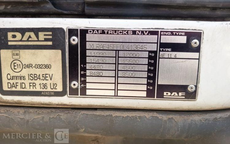 DAF LF45 AVEC HAYON  CH-945-BW