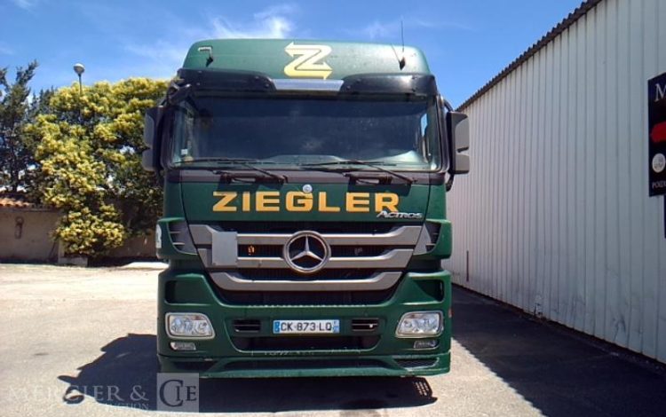 MERCEDES ACTROS 1844 – 4X2 – PTAC 17T990  CK-873-LQ