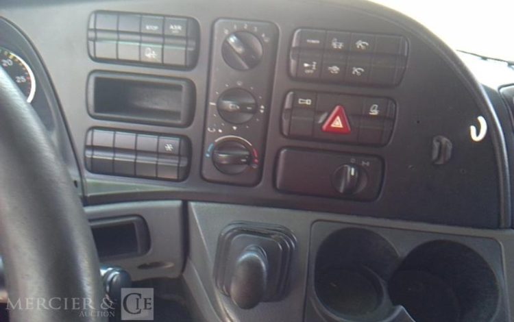 MERCEDES ACTROS 1844 – 4X2 – PTAC 17T990  CK-873-LQ