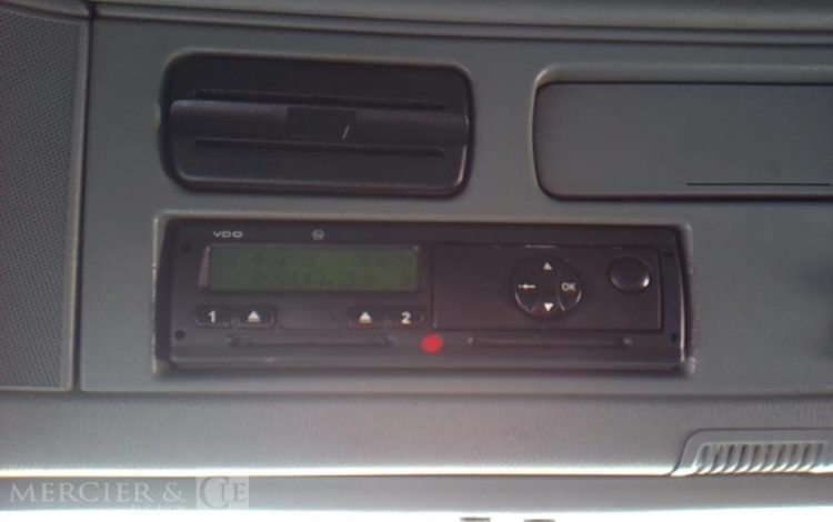MERCEDES ACTROS 1844 – 4X2 – PTAC 17T990  CK-873-LQ