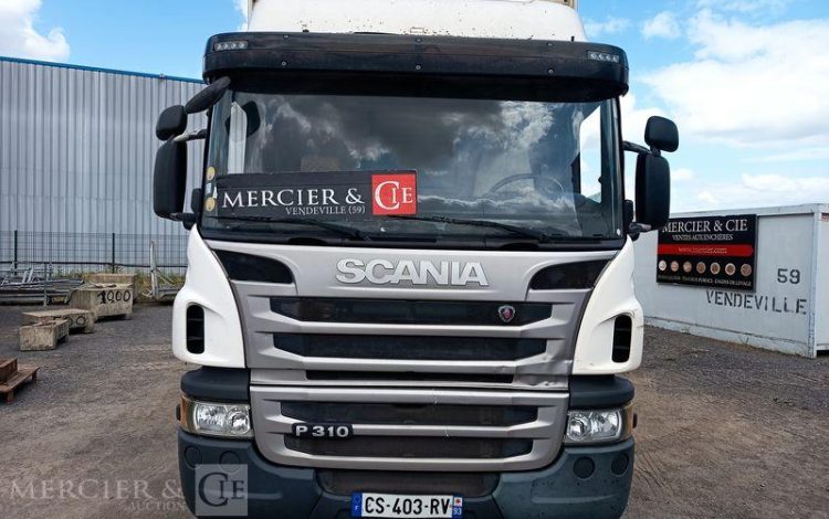 SCANIA PORTEUR P310 AVEC HAYON – PTAC : 19 TONNES – DIESEL – 713194 KMS – ANNEE 2013 BLANC CS-403-RV