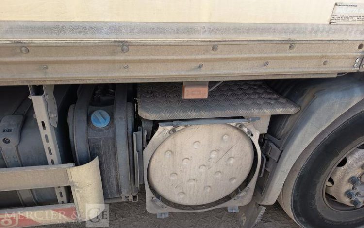 SCANIA PORTEUR P310 AVEC HAYON – PTAC : 19 TONNES – DIESEL – 713194 KMS – ANNEE 2013 BLANC CS-403-RV