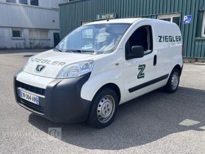 PEUGEOT Bipper BLANC CW-084-AN