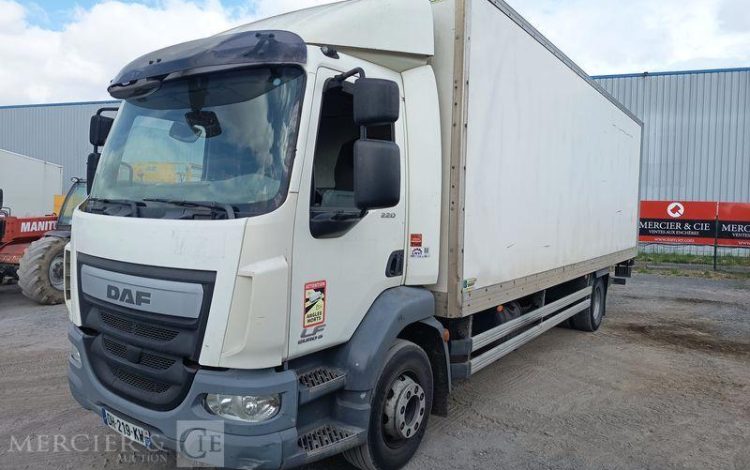 DAF LF 200 AVEC HAYON  DH-219-KW