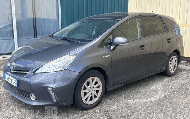 TOYOTA PRIUS BLEU DJ-629-XH