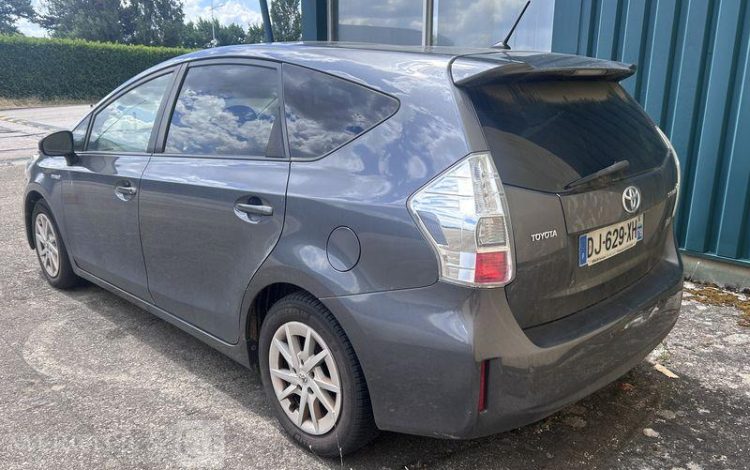 TOYOTA PRIUS BLEU DJ-629-XH
