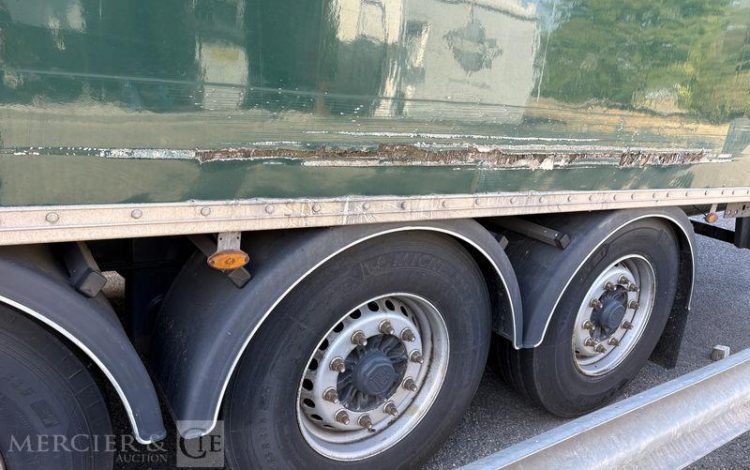 FRUEHAUF SREM FOURGON 3 ESSIEUX 38T VERT DK-646-LS
