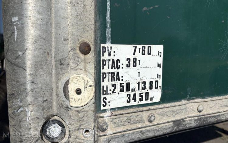 FRUEHAUF SREM FOURGON 3 ESSIEUX 38T VERT DK-646-LS