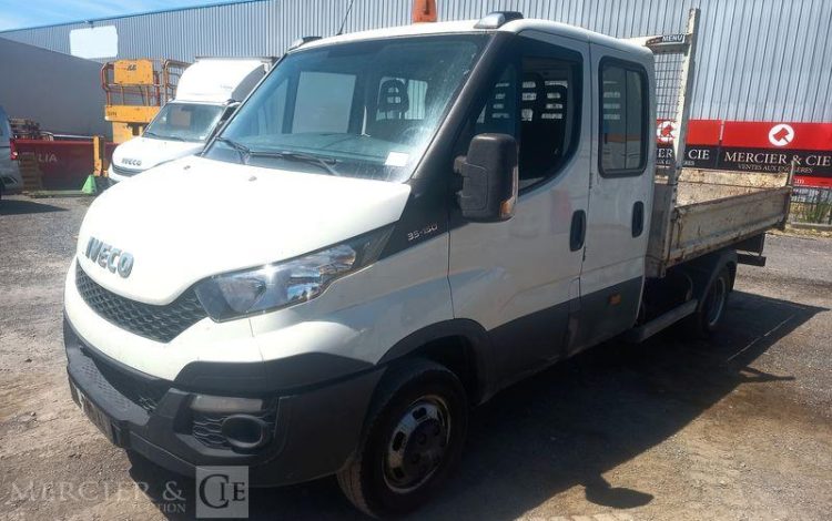 IVECO DAILY 35C15 DOUBLE CABINE AVEC BENNE – DIESEL – 229935 KMS – ANNEE BLANC DL-178-AL