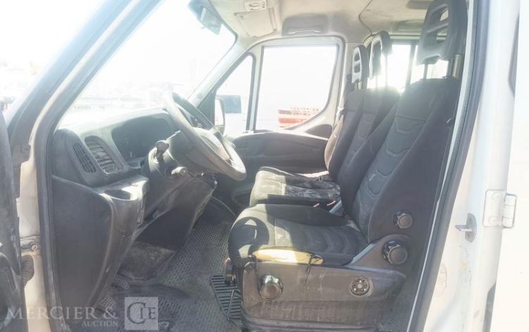 IVECO DAILY 35C15 DOUBLE CABINE AVEC BENNE – DIESEL – 229935 KMS – ANNEE BLANC DL-178-AL