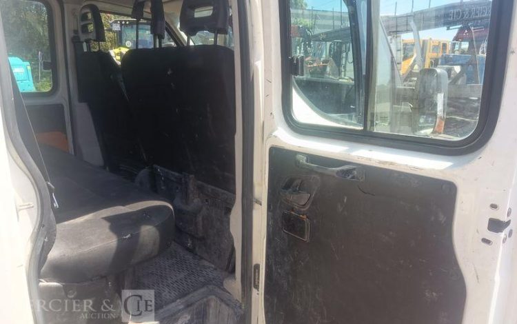 IVECO DAILY 35C15 DOUBLE CABINE AVEC BENNE – DIESEL – 229935 KMS – ANNEE BLANC DL-178-AL