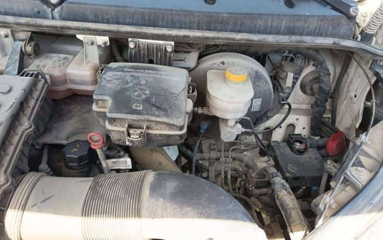 IVECO DAILY 35C15 DOUBLE CABINE AVEC BENNE – DIESEL – 229935 KMS – ANNEE BLANC DL-178-AL