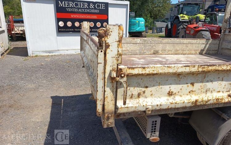 IVECO DAILY 35C15 DOUBLE CABINE AVEC BENNE – DIESEL – 229935 KMS – ANNEE BLANC DL-178-AL
