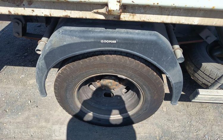 IVECO DAILY 35C15 DOUBLE CABINNE AVEC BENNE – DIESEL – 195969 KMS – ANNEE BLANC DL-260-NB