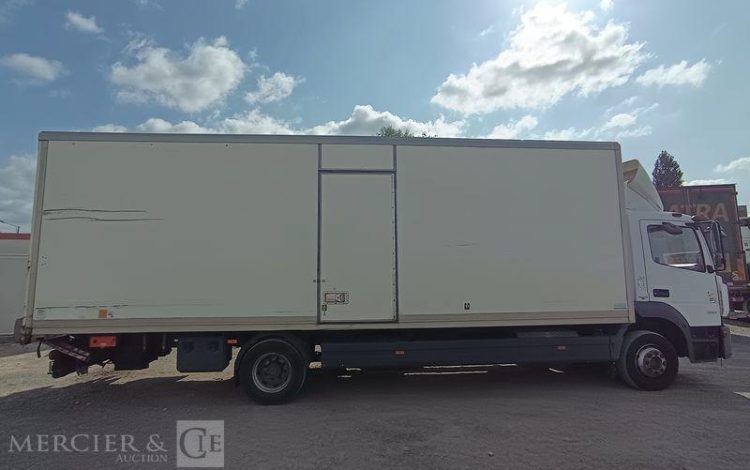 MERCEDES ATEGO AVEC HAYON  DM-421-GF