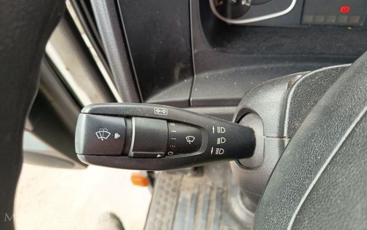 MERCEDES ATEGO AVEC HAYON  DM-421-GF