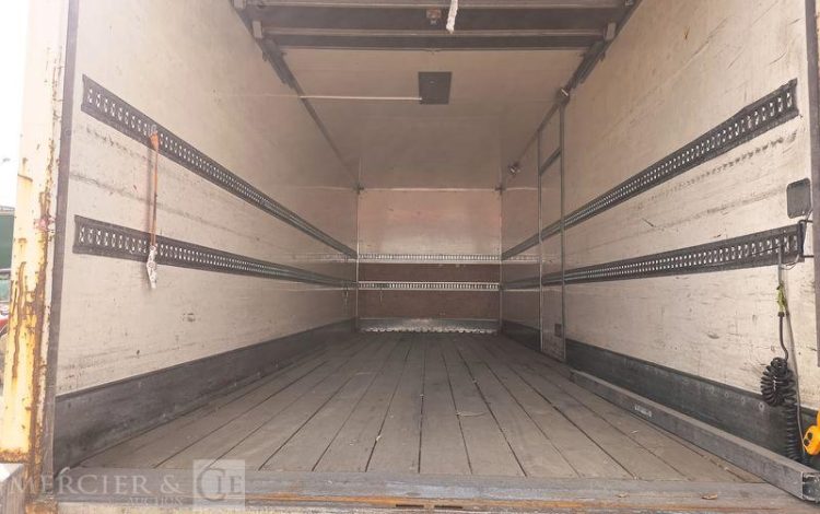 MERCEDES ATEGO AVEC HAYON  DM-421-GF
