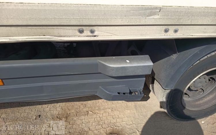 MERCEDES ATEGO AVEC HAYON  DM-421-GF