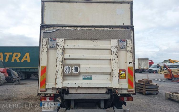 MERCEDES ATEGO AVEC HAYON  DP-674-AL