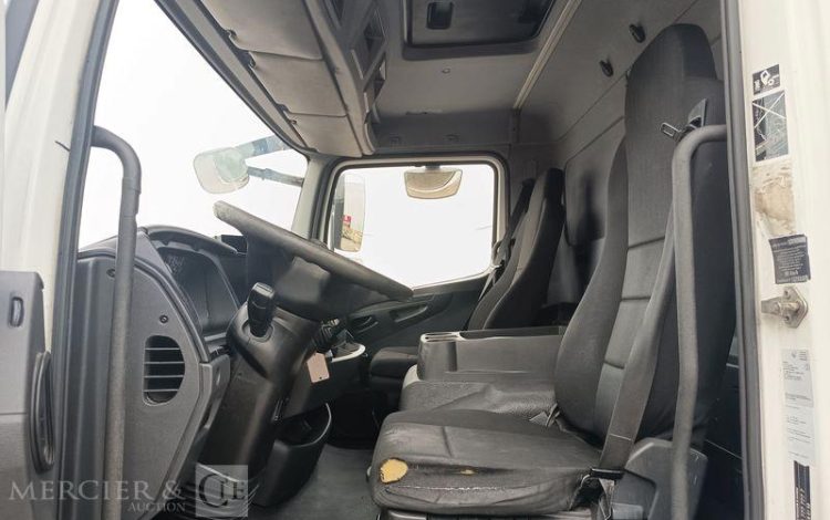 MERCEDES ATEGO AVEC HAYON  DP-674-AL
