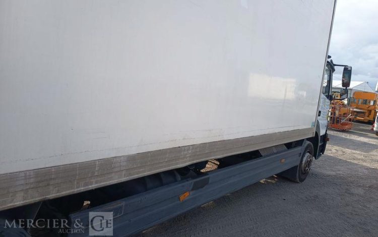 MERCEDES ATEGO AVEC HAYON  DP-674-AL