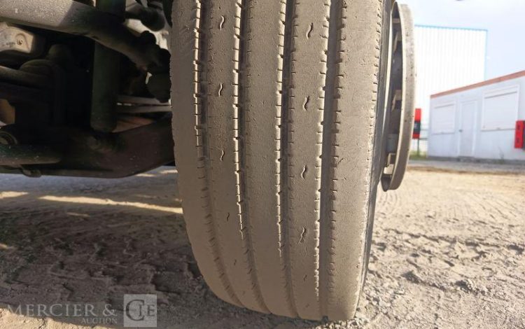 MERCEDES ATEGO AVEC HAYON  DP-674-AL