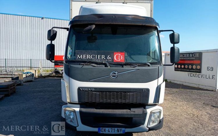 VOLVO FL 250 AVEC HAYON BLANC DX-471-NY
