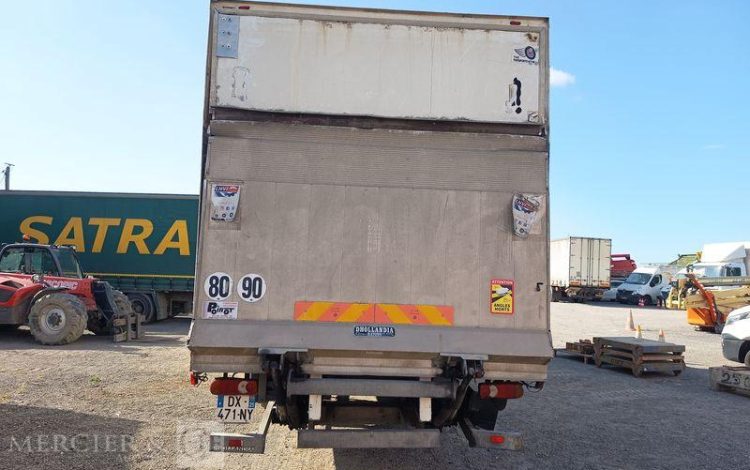 VOLVO FL 250 AVEC HAYON BLANC DX-471-NY
