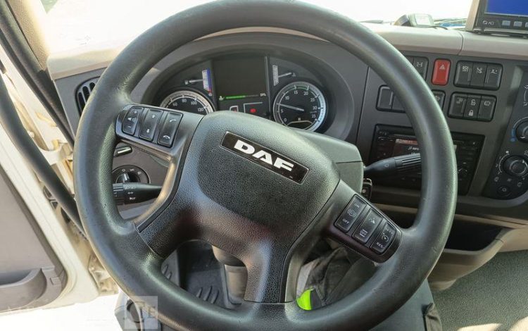 DAF LF BLANC EF-081-HL