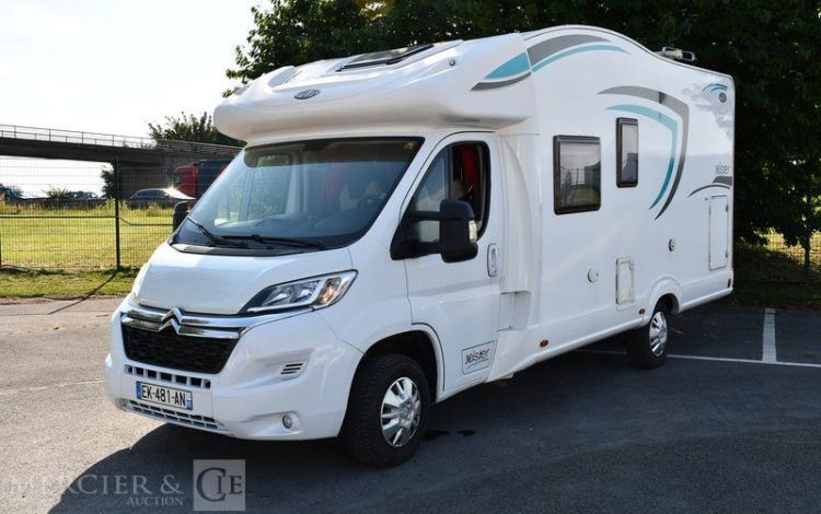 PLA CAMPING CAR PROFILE MISTER 550 2.0 HDI 150ch BLANC EK-481-AN