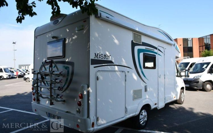 PLA CAMPING CAR PROFILE MISTER 550 2.0 HDI 150ch BLANC EK-481-AN
