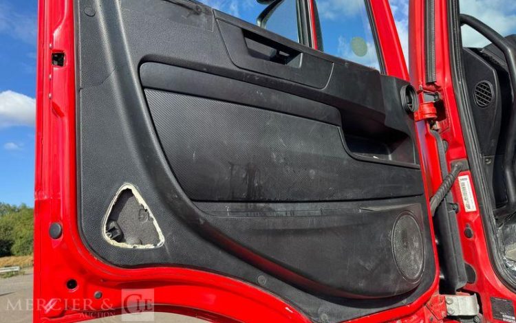 IVECO TRAKKER 360 ES ELEVATEUR A NACELLE MJ375 38M  – DIESEL – 118135 KMS – ANNEE 2017 ROUGE EL-501-NF