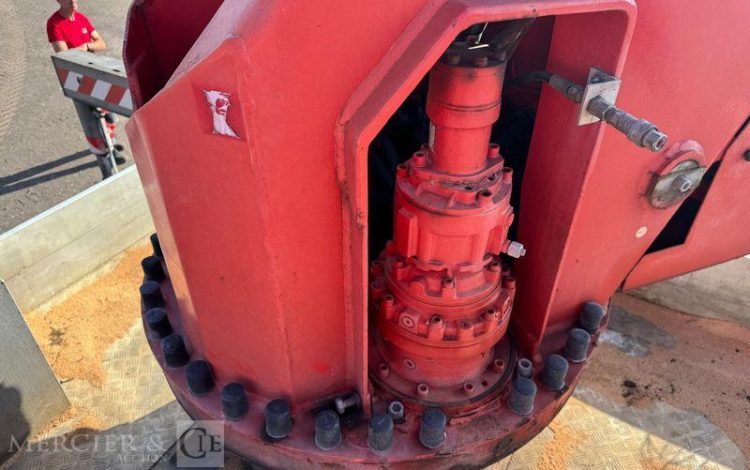 IVECO TRAKKER 360 ES ELEVATEUR A NACELLE MJ375 38M  – DIESEL – 118135 KMS – ANNEE 2017 ROUGE EL-501-NF