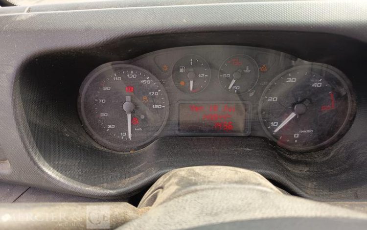 IVECO 35C12 BENNE SIMPLE CABINE COFFRE  EN-464-NF