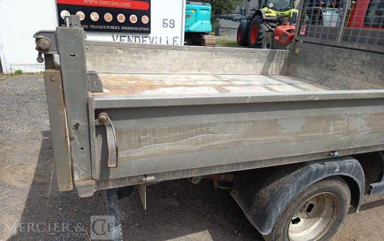 IVECO 35C12 BENNE SIMPLE CABINE COFFRE  EN-464-NF