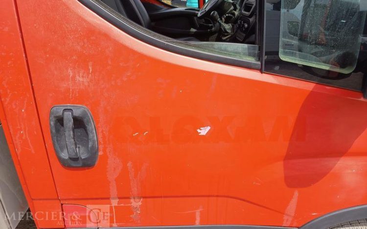 IVECO 35C12 BENNE SIMPLE CABINE COFFRE  EN-464-NF