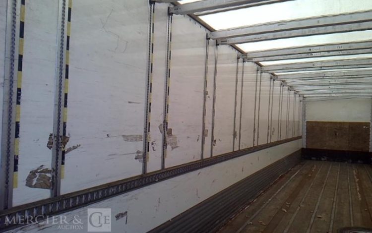 FRUEHAUF SEMI REMORQUE HAYON 3 ESSIEUX – PTAC 38T  ES-447-ED