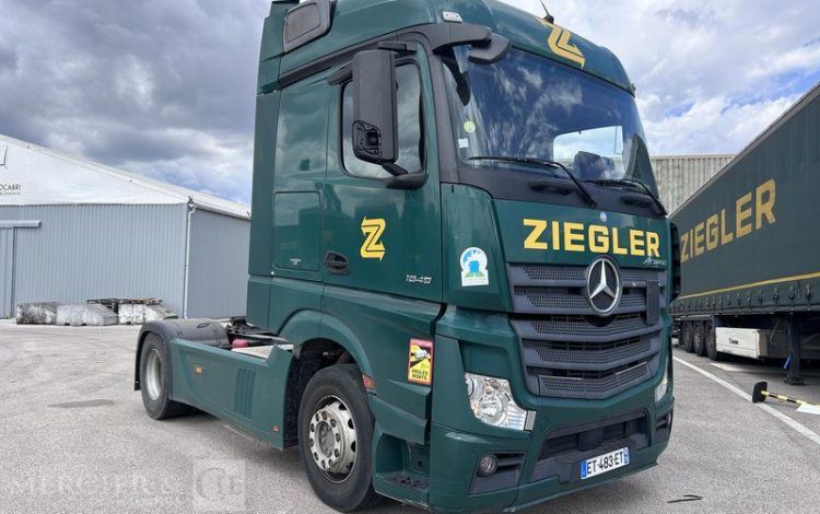 MERCEDES ACTROS 1845 VERT ET-483-ET