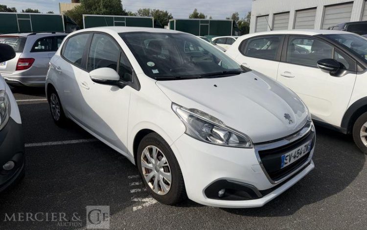 PEUGEOT 208 I PH2 1,6 BLUEHDI 99CH S&S 5P  EV-454-ZM