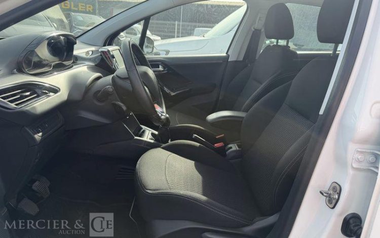 PEUGEOT 208 I PH2 1,6 BLUEHDI 99CH S&S 5P  EV-454-ZM