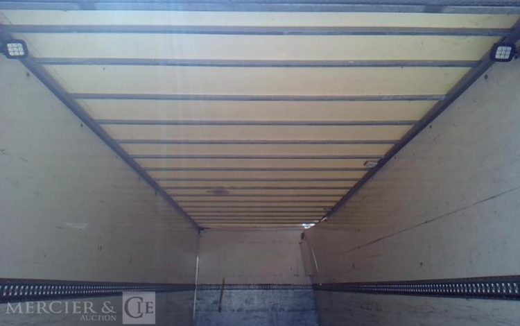 MERCEDES ATEGO 1524 – PORTEUR CAISSE HAYON – 4X2 – PTAC 14T800  EV-455-ZR