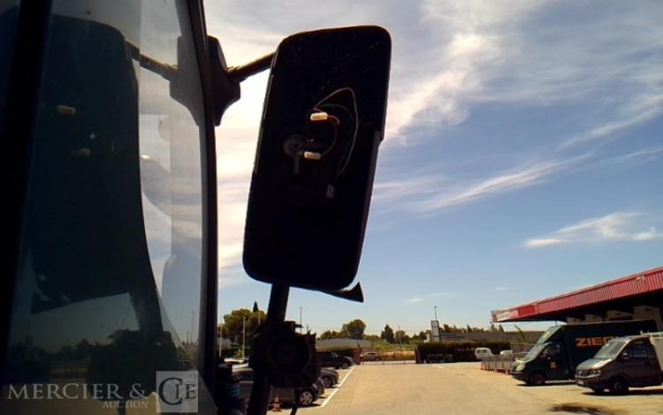MERCEDES ATEGO 1524 – PORTEUR CAISSE HAYON – 4X2 – PTAC 14T800  EV-455-ZR
